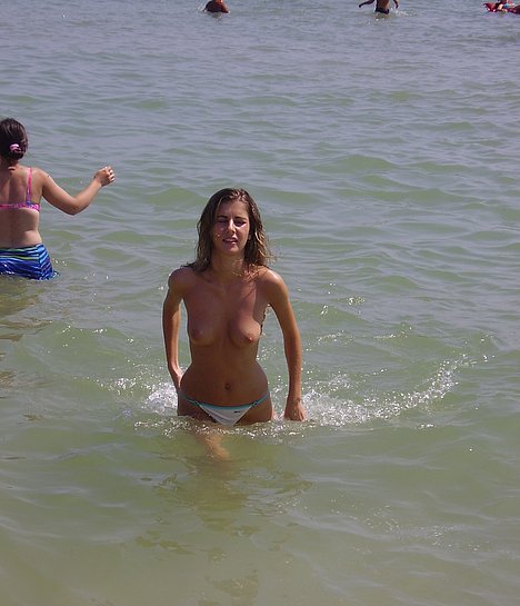girls at the nude beach