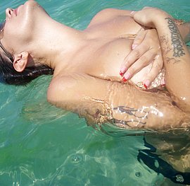 art nude beach girl