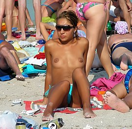 denise richards nude paparazzi beach