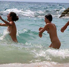 photos of family nudists
