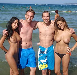 girls on beach nude