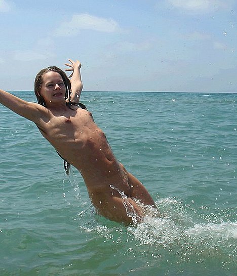 beach mom tits