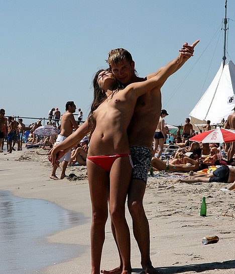 public sex asses on the beach
