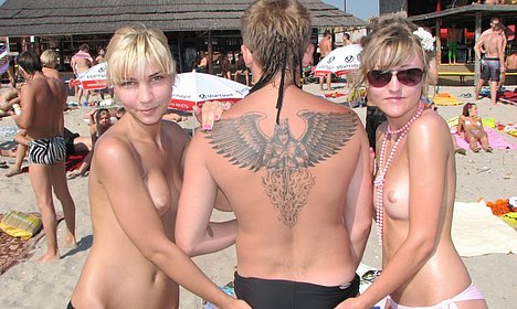 hot sexy family nudists pics