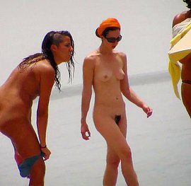russian beach girls photo