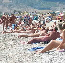 woman nude beach