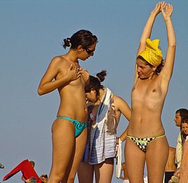 topless sex video beach