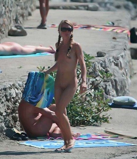sexy beach tits