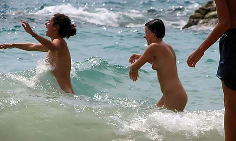 family beach nudism photos